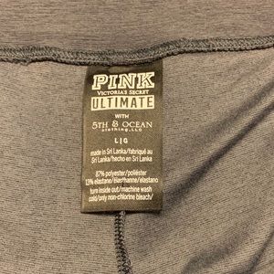 PINK Victoria's Secret Pants - EUC Victoria Secret PINK US ARMY Ultimate Legging PINK Victoria's Secret Pants - EUC Victoria Secret PINK US ARMY Ultimate Legging